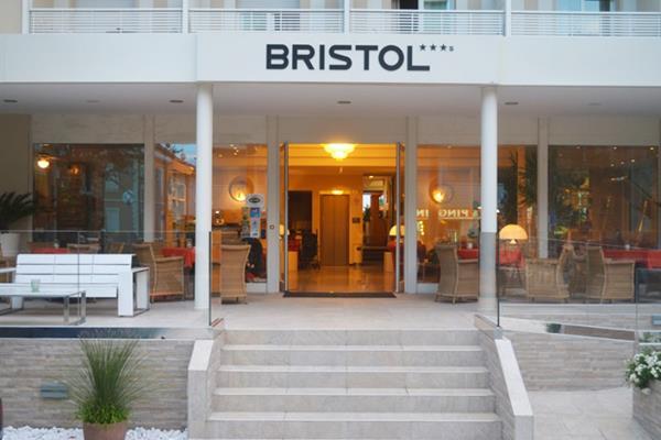 Hotel Bristol カットーリカ エクステリア 写真